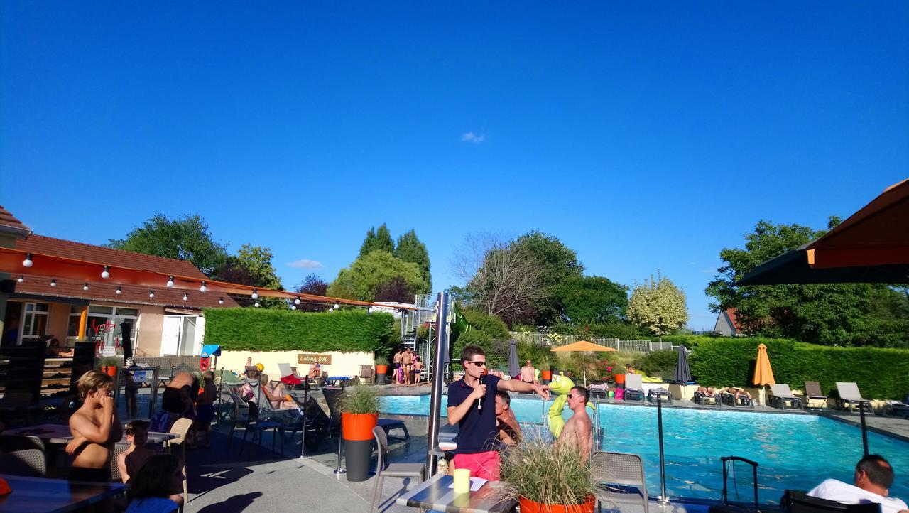 ホテルCamping L'Arada Parc Sonzay エクステリア 写真