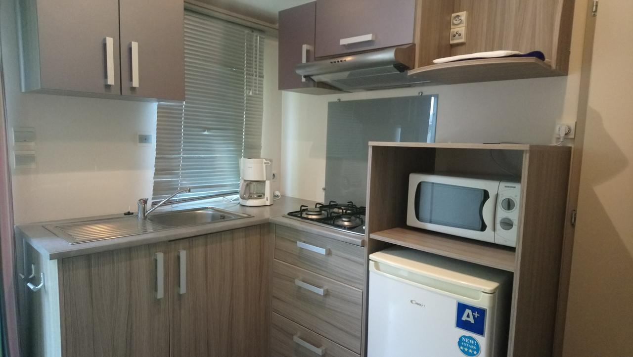 ホテルCamping L'Arada Parc Sonzay エクステリア 写真