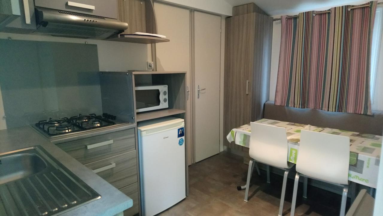 ホテルCamping L'Arada Parc Sonzay エクステリア 写真